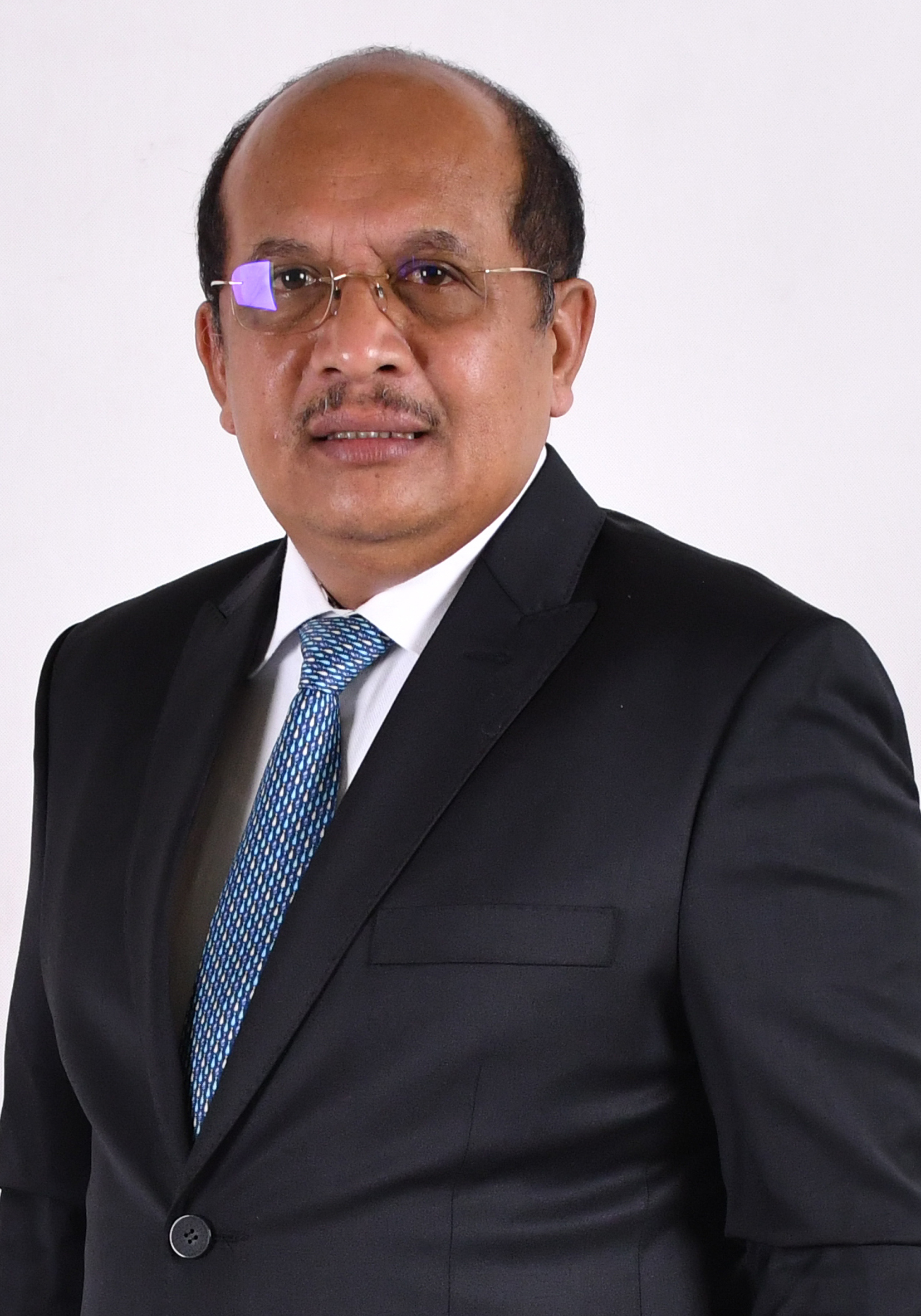 YB Tuan Haji Rasman Bin Haji Ithnain